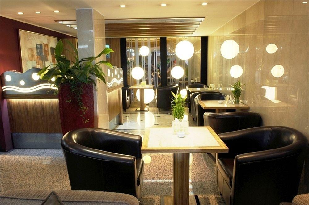 Al Bustan Hotel โดฮา ภายนอก รูปภาพ