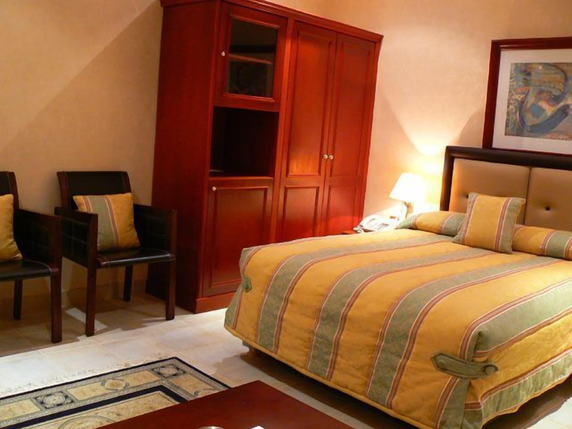 Al Bustan Hotel โดฮา ภายนอก รูปภาพ