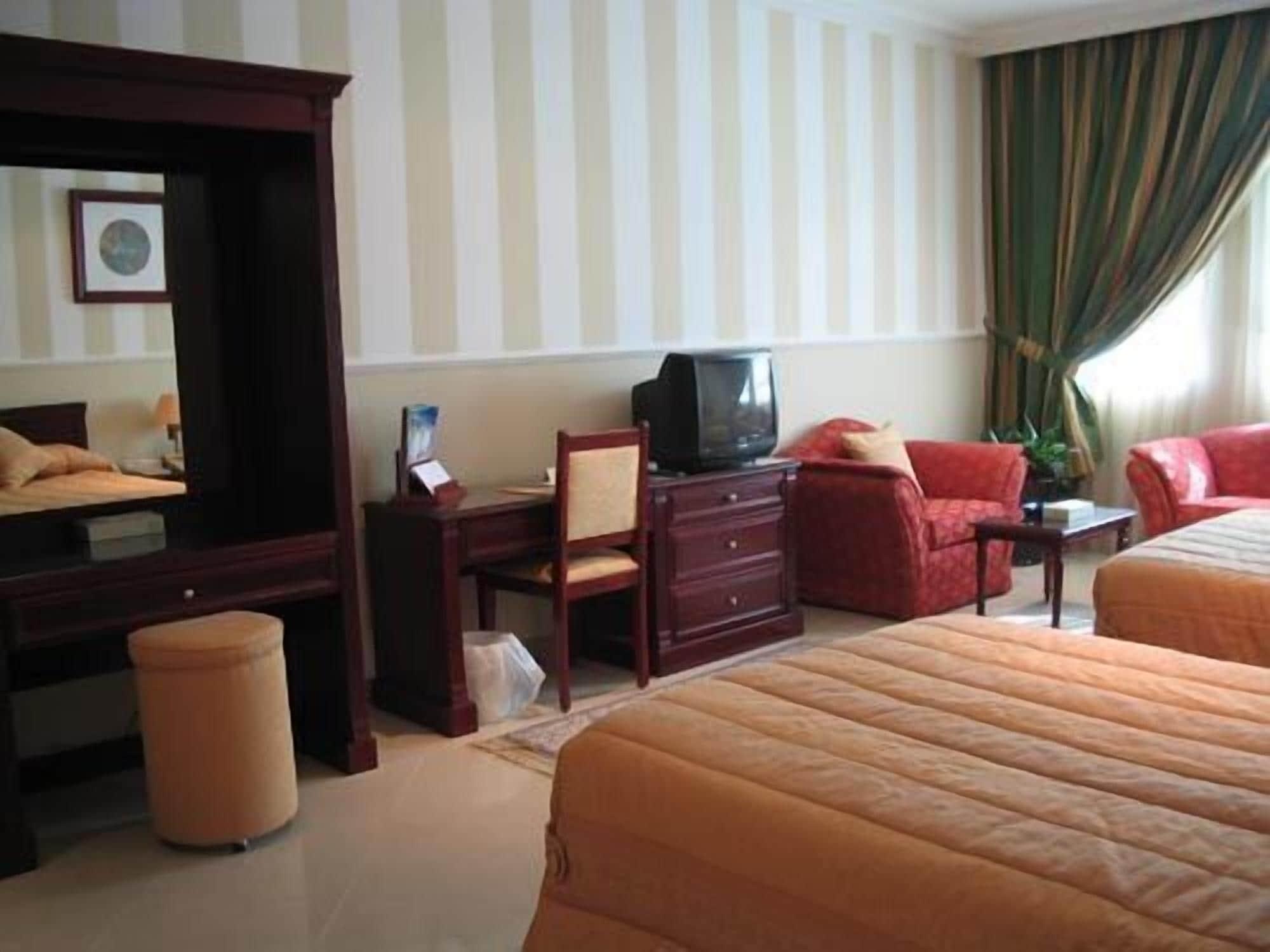 Al Bustan Hotel โดฮา ภายนอก รูปภาพ
