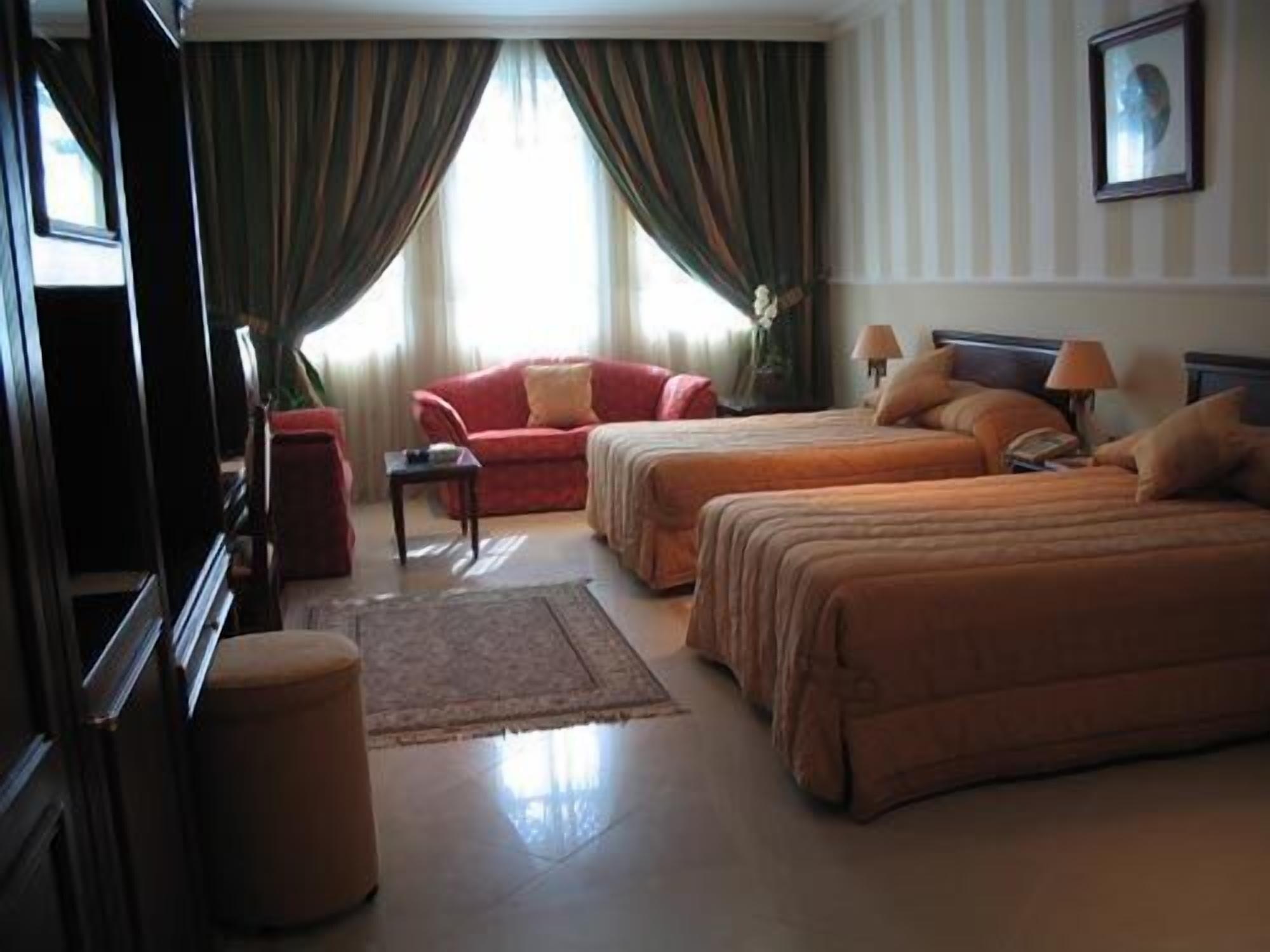 Al Bustan Hotel โดฮา ภายนอก รูปภาพ