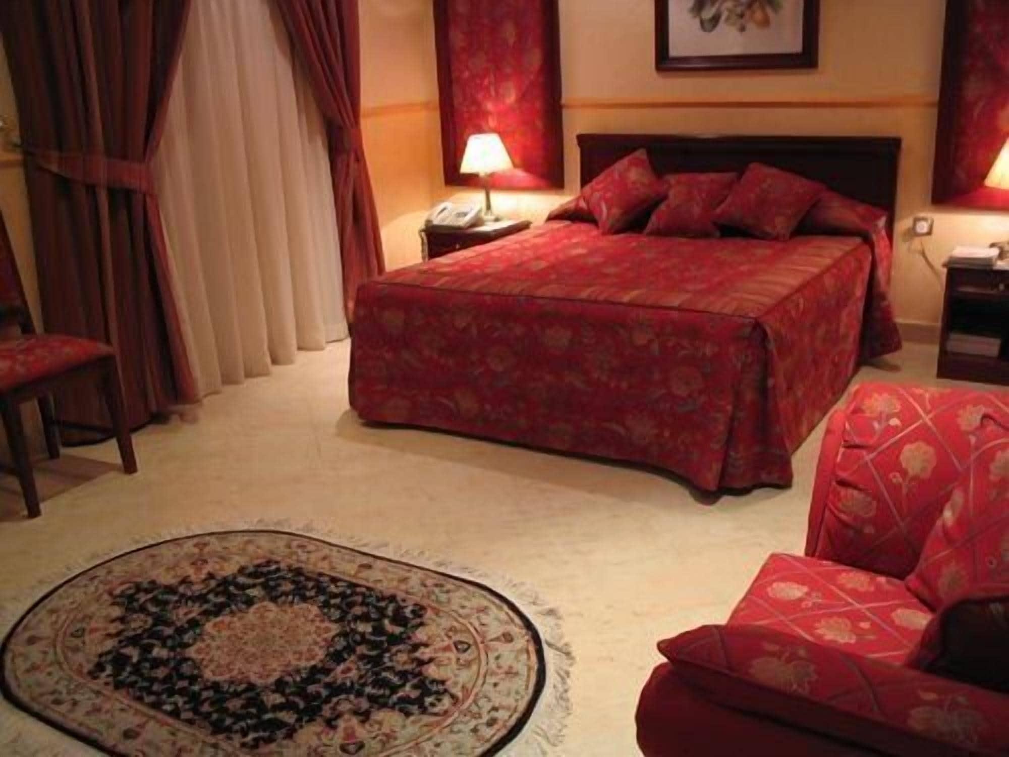 Al Bustan Hotel โดฮา ภายนอก รูปภาพ