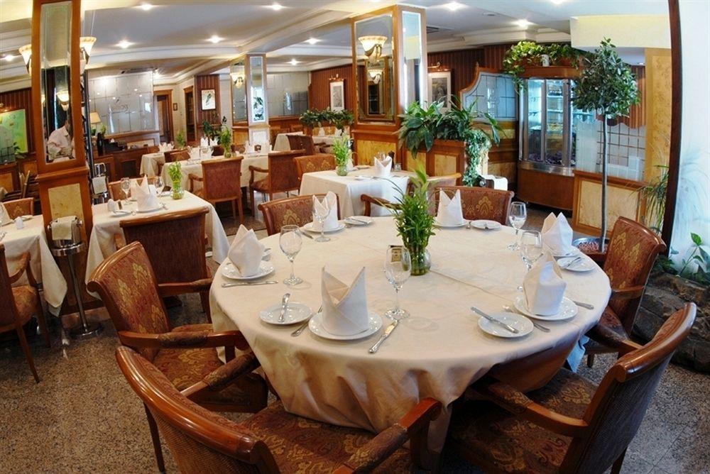 Al Bustan Hotel โดฮา ภายนอก รูปภาพ