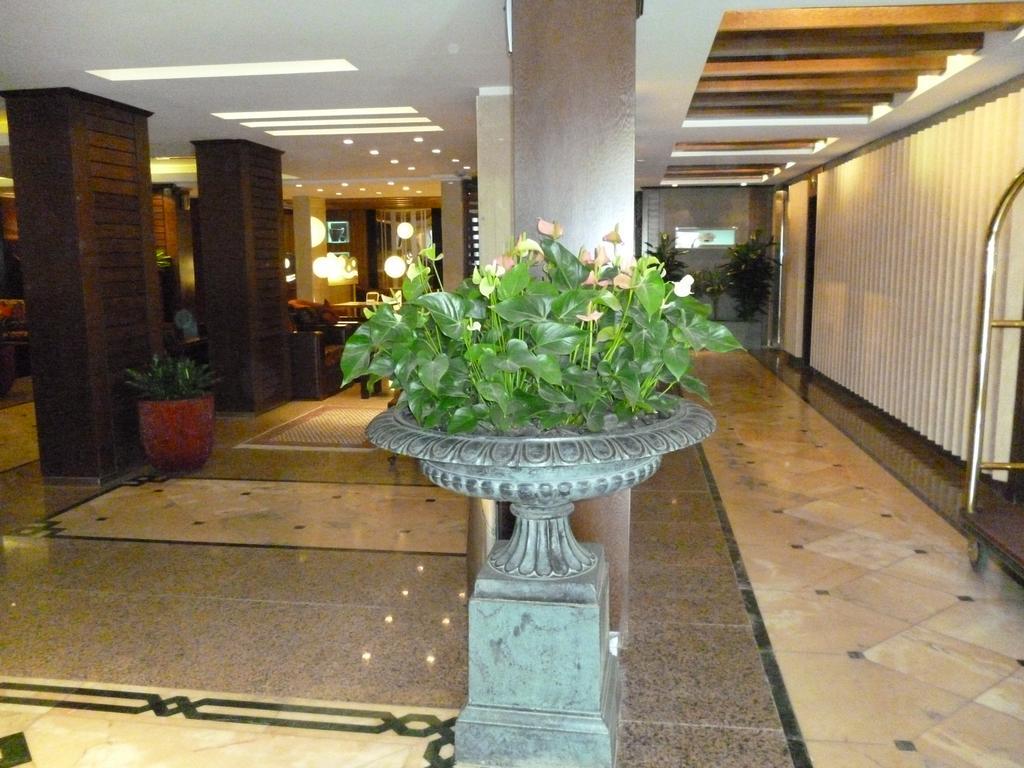 Al Bustan Hotel โดฮา ภายนอก รูปภาพ